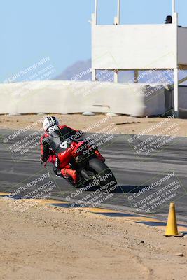 media/Feb-06-2025-Racers Edge (Thu) [[c17ed6f7b1]]/2-B Group/Session 4 End (Turn 10 Backside)/